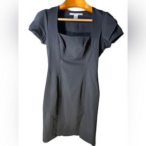 Diane von Furstenberg Dress Black Square /Scoop Neckline Short Sleeve Fitted